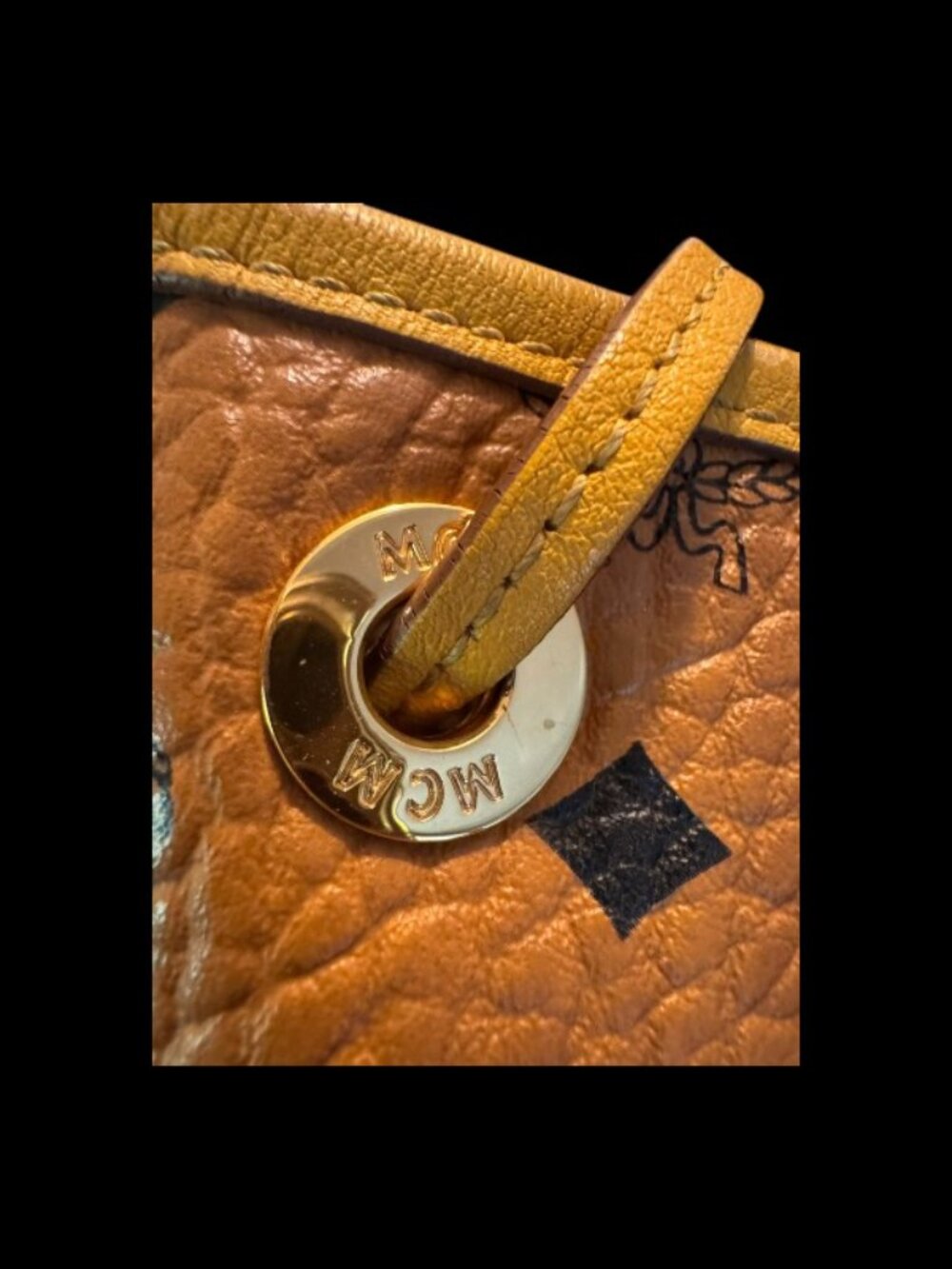 MCM Medium Liz Reversible Shopper | Cognac + Yellow - Picture 12 of 15